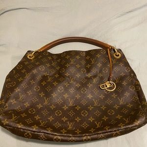 Louis Vuitton Artsy MM Bag